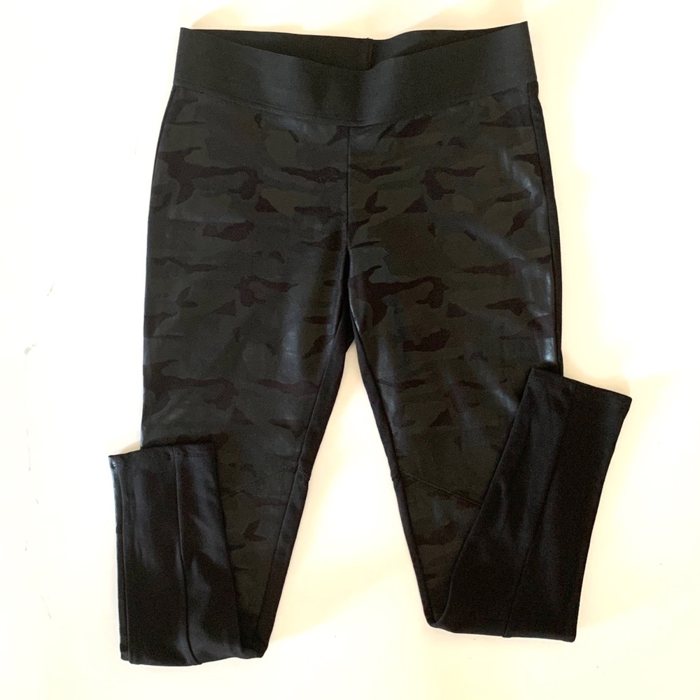 NWOT ROCK & Republic Leggings Sz L